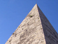 Rzym Piramida Cestiusza